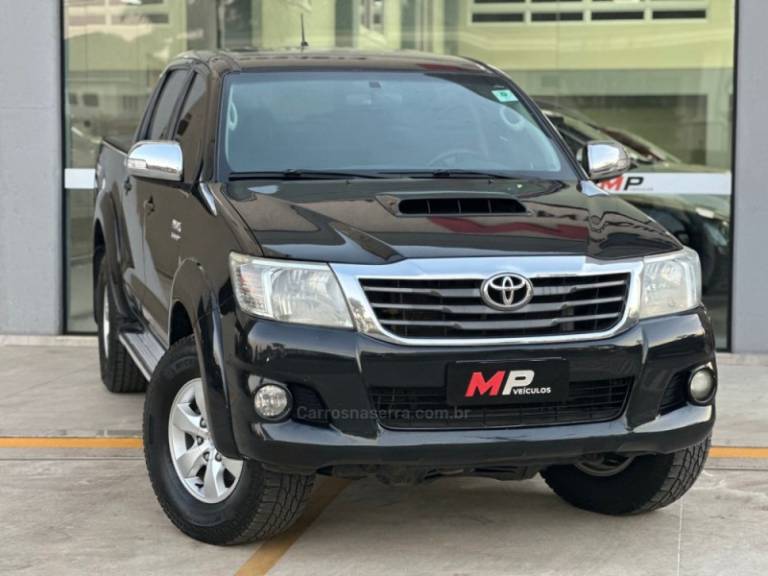 TOYOTA - HILUX - 2012/2012 - Preta - R$ 125.900,00