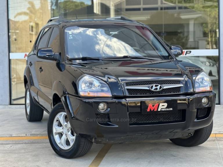 HYUNDAI - TUCSON - 2011/2012 - Preta - R$ 45.900,00