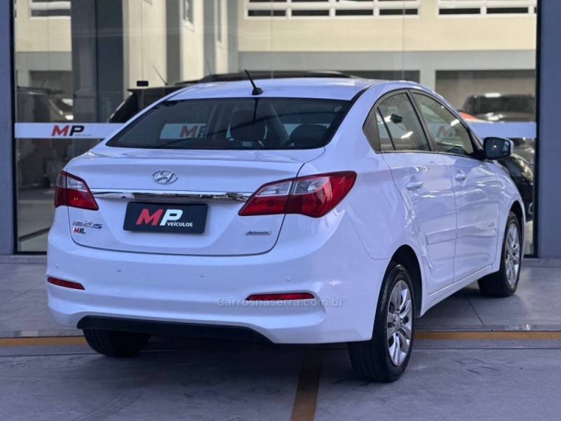 HYUNDAI - HB20S - 2016/2017 - Branca - R$ 68.500,00