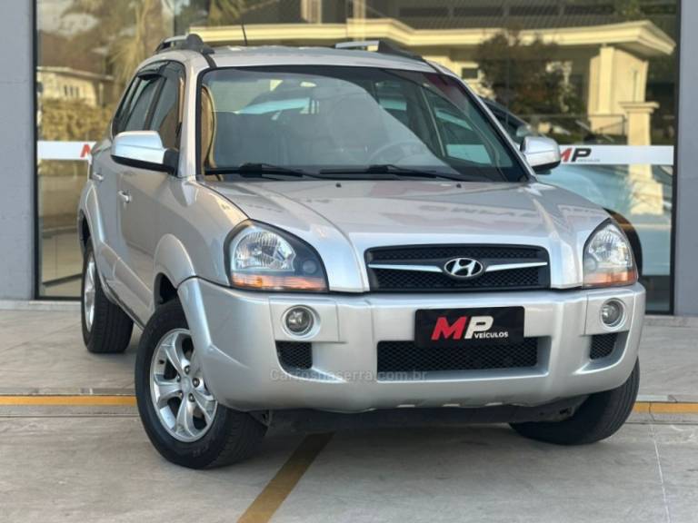 HYUNDAI - TUCSON - 2014/2015 - Prata - R$ 58.900,00
