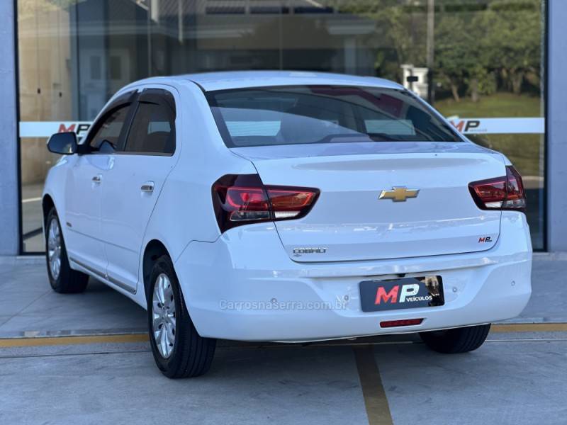 CHEVROLET - COBALT - 2018/2019 - Branca - R$ 62.900,00