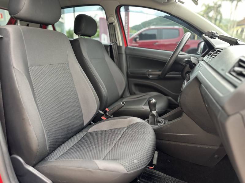 VOLKSWAGEN - GOL - 2021/2022 - Vermelha - R$ 53.900,00