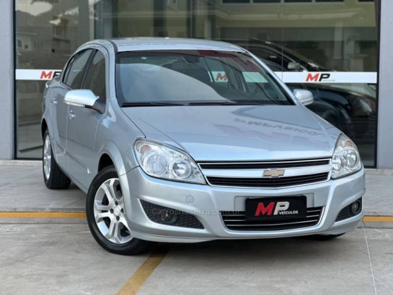 CHEVROLET - VECTRA - 2010/2011 - Prata - R$ 46.900,00