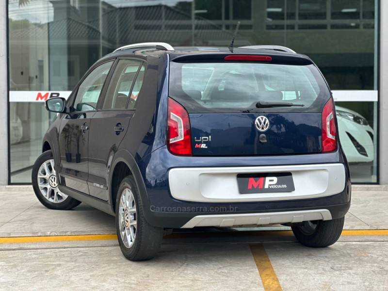 VOLKSWAGEN - UP - 2016/2016 - Azul - R$ 52.900,00