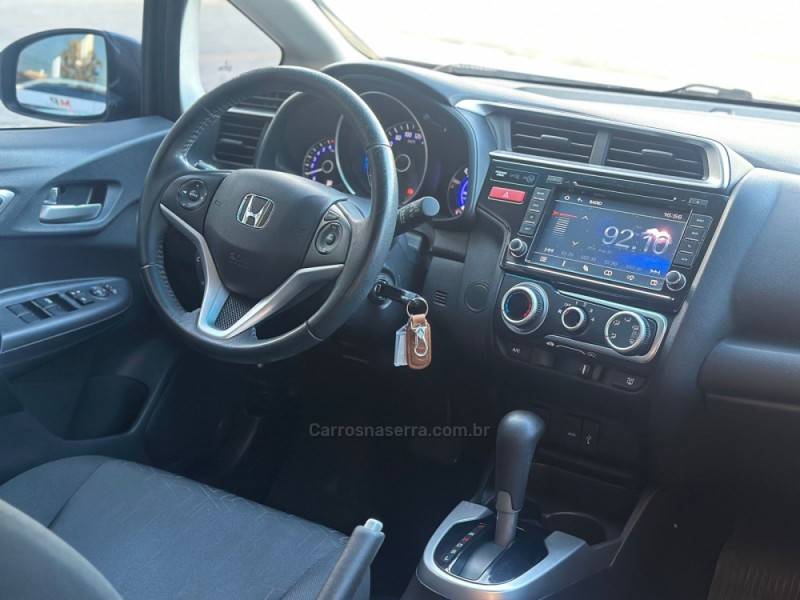HONDA - FIT - 2016/2017 - Cinza - R$ 74.900,00
