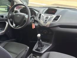 FORD - FIESTA - 2012/2012 - Vermelha - R$ 38.900,00
