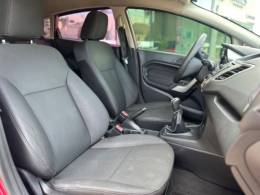 FORD - FIESTA - 2012/2012 - Vermelha - R$ 38.900,00