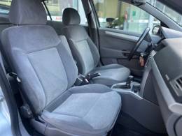 CHEVROLET - VECTRA - 2010/2011 - Prata - R$ 46.900,00