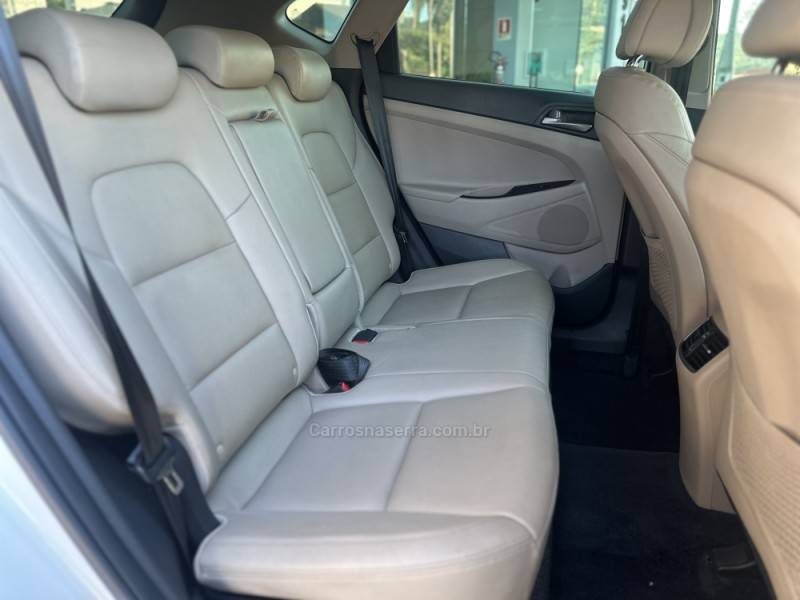 HYUNDAI - TUCSON - 2018/2019 - Branca - R$ 105.900,00