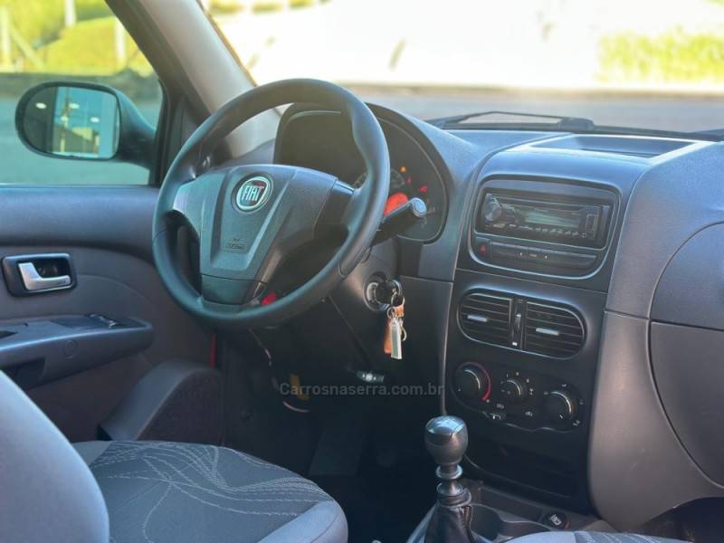 FIAT - STRADA - 2014/2015 - Vermelha - R$ 63.900,00