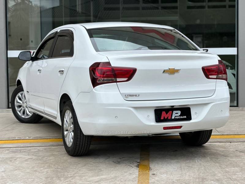 CHEVROLET - COBALT - 2018/2019 - Branca - R$ 65.900,00