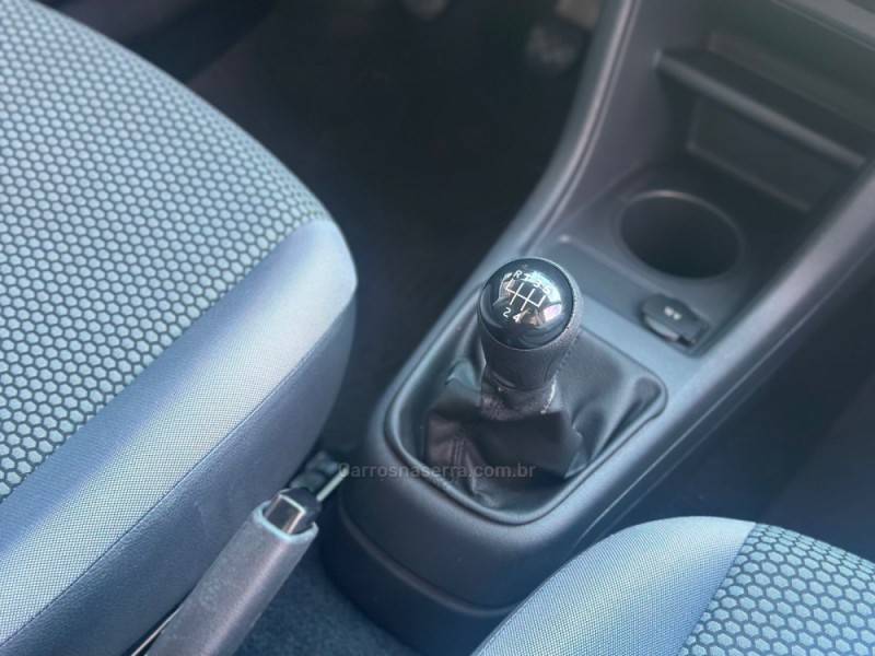 VOLKSWAGEN - UP - 2014/2015 - Branca - R$ 44.900,00