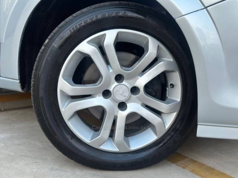 CHEVROLET - VECTRA - 2010/2011 - Prata - R$ 46.900,00