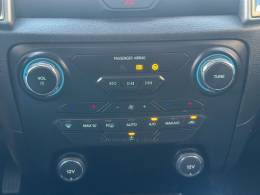 FORD - RANGER - 2021/2022 - Branca - R$ 173.900,00