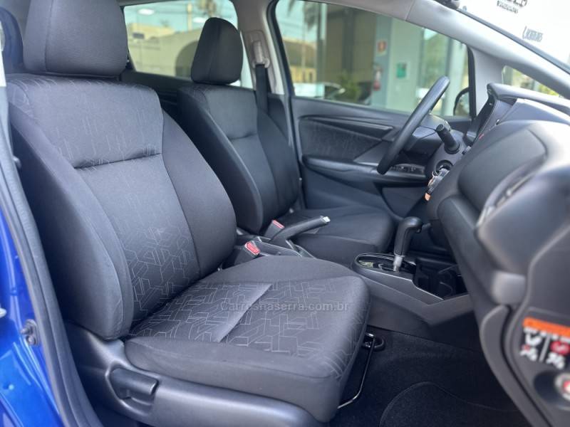 HONDA - FIT - 2015/2015 - Azul - R$ 65.900,00