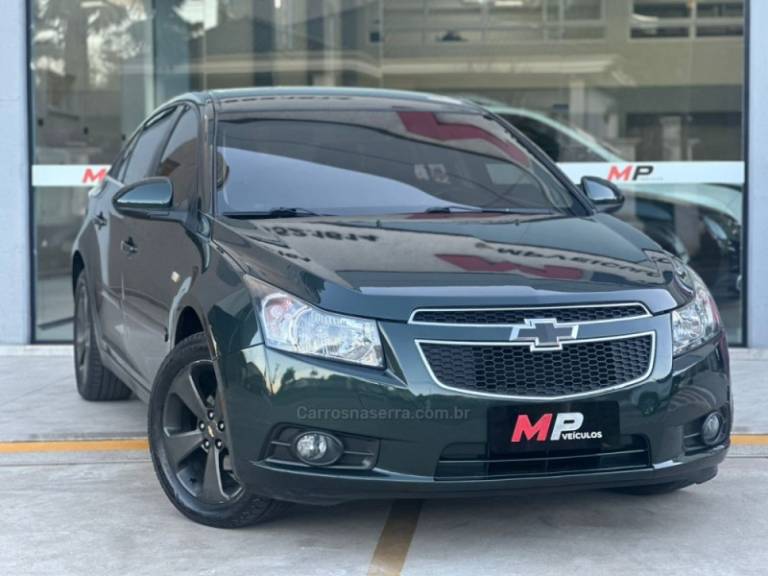 CHEVROLET - CRUZE - 2011/2012 - Verde - R$ 57.900,00