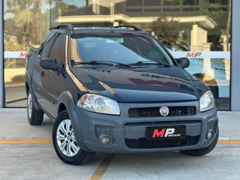 FIAT - STRADA - 2014/2015 - Azul - R$ 59.900,00
