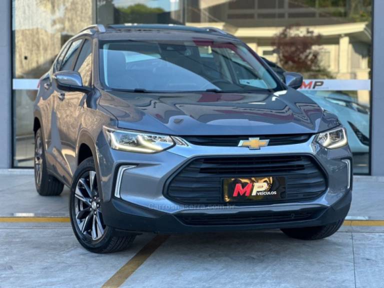 CHEVROLET - TRACKER - 2022/2023 - Cinza - R$ 125.900,00