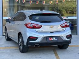 CHEVROLET - CRUZE - 2017/2018 - Prata - R$ 83.900,00