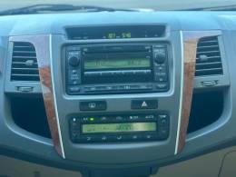 TOYOTA - HILUX SW4 - 2010/2010 - Branca - R$ 115.900,00