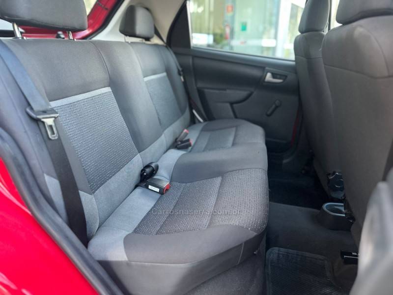CHEVROLET - CELTA - 2015/2015 - Vermelha - R$ 38.900,00