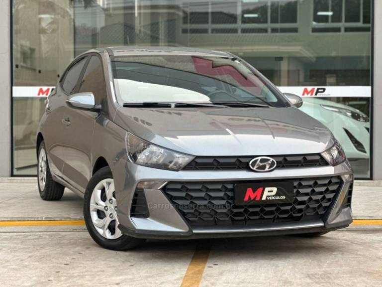 HYUNDAI - HB20 - 2022/2023 - Cinza - R$ 68.900,00