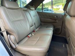 TOYOTA - HILUX SW4 - 2010/2010 - Branca - R$ 115.900,00